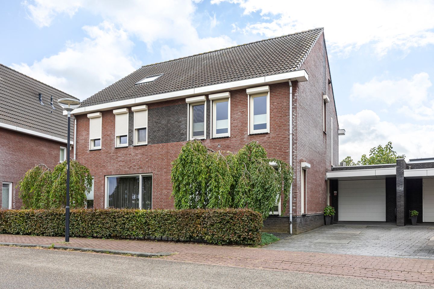 Foto 1 van Thaalweg Oost 28