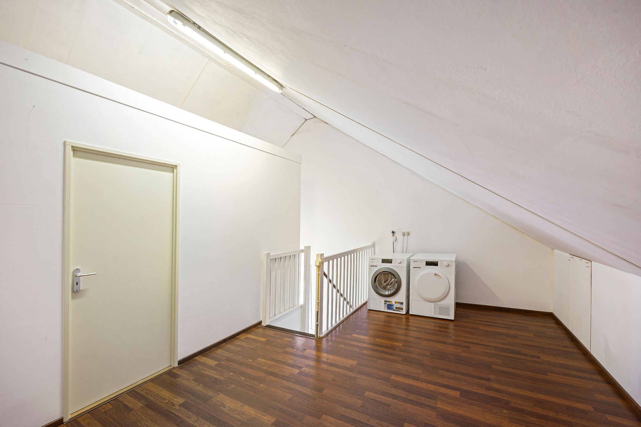 Foto 42 van Thaalweg Oost 28