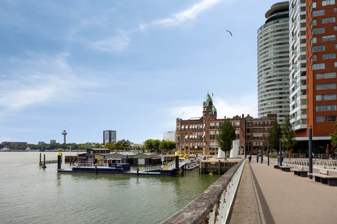 Photo 46 of Van der Hoevenplein 187
