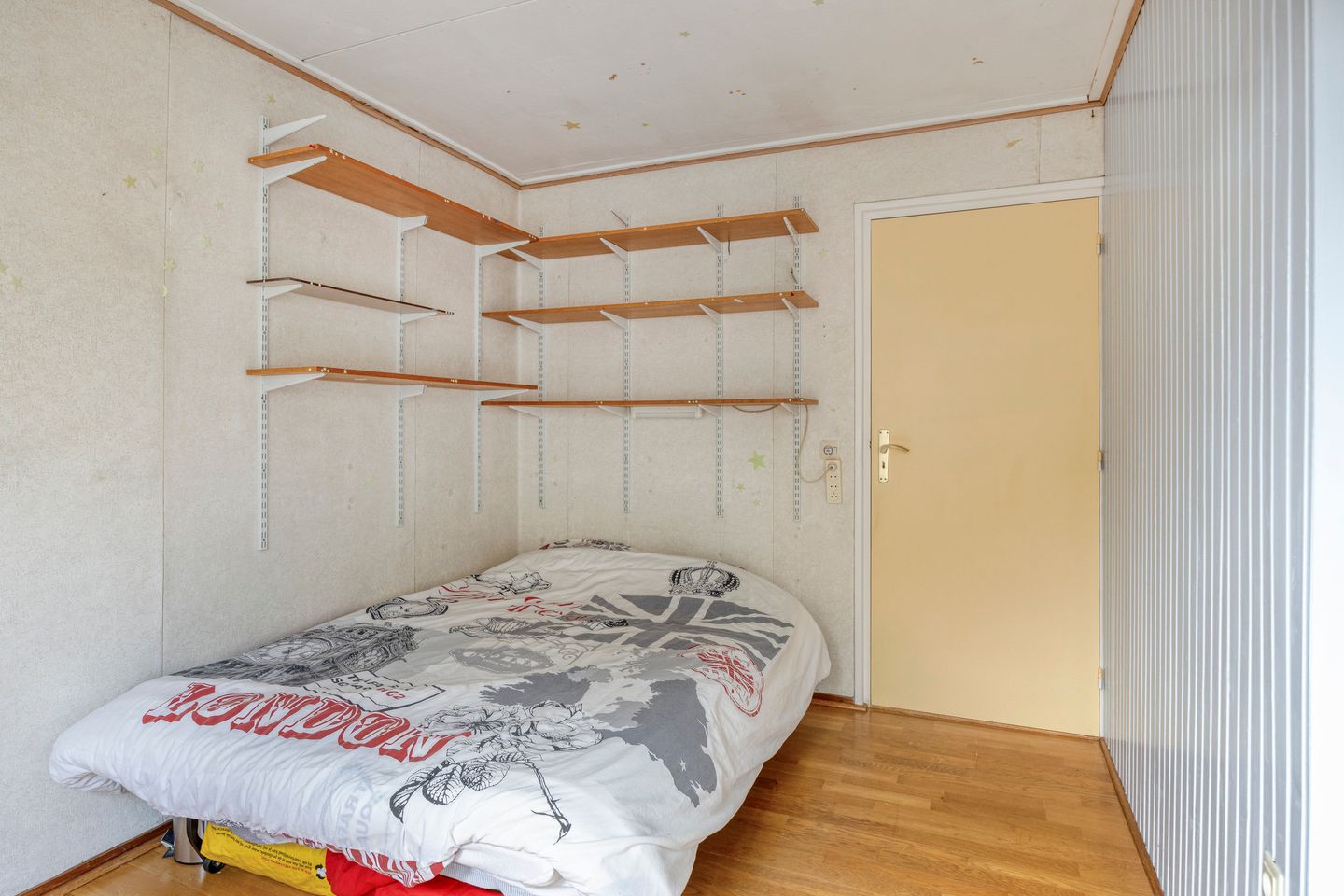 Photo 20 of Irenestraat 54