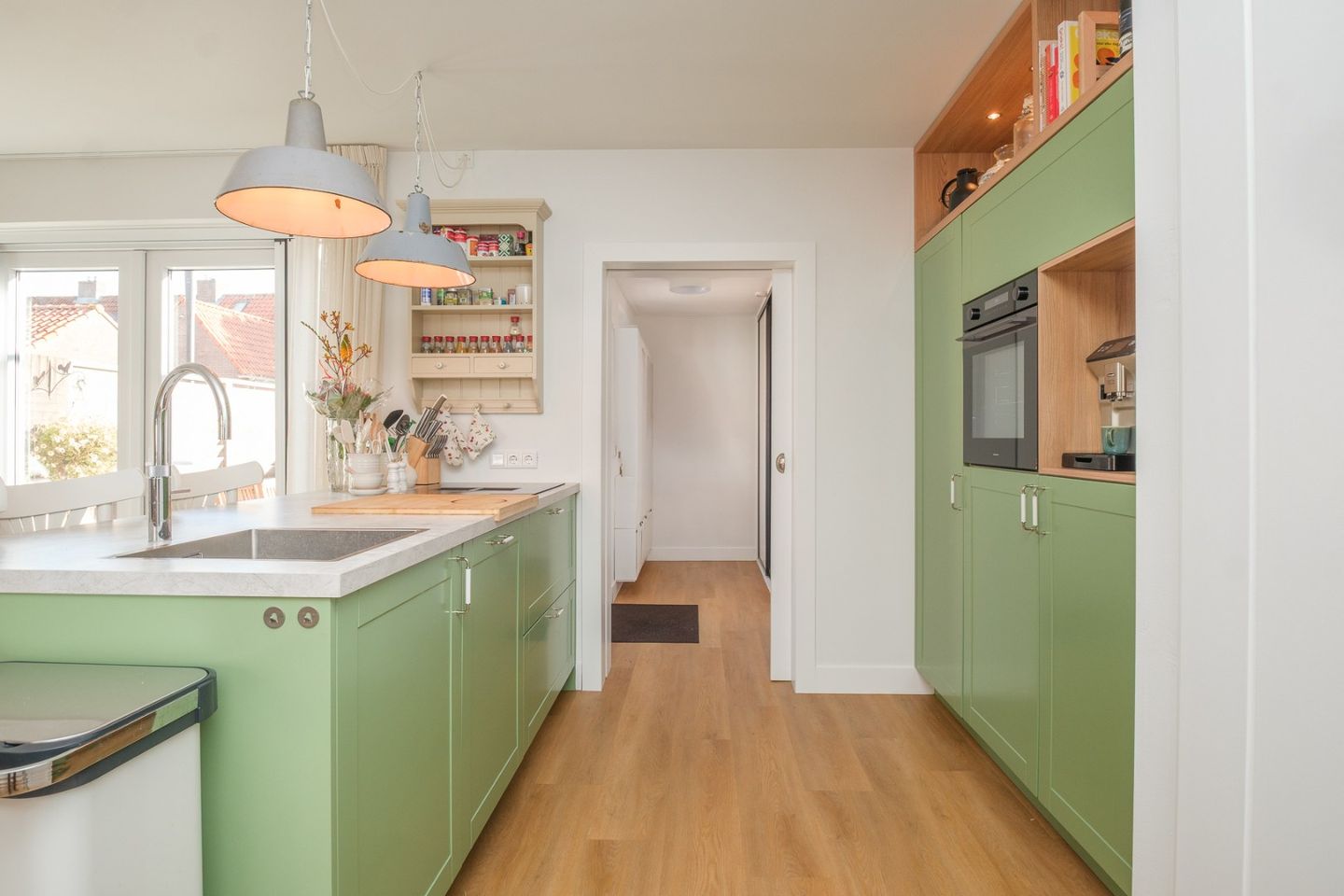 Photo 19 of Klaas Benninkstraat 7-A