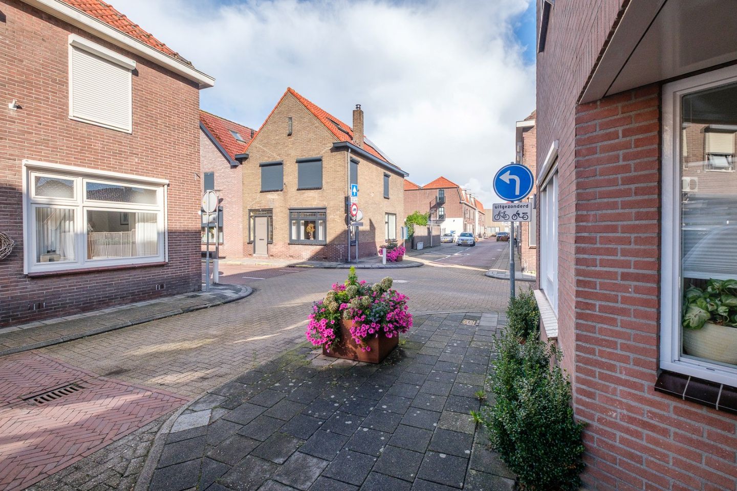Photo 49 of Klaas Benninkstraat 7-A