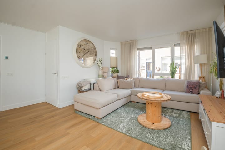 Photo 2 of Klaas Benninkstraat 7-A