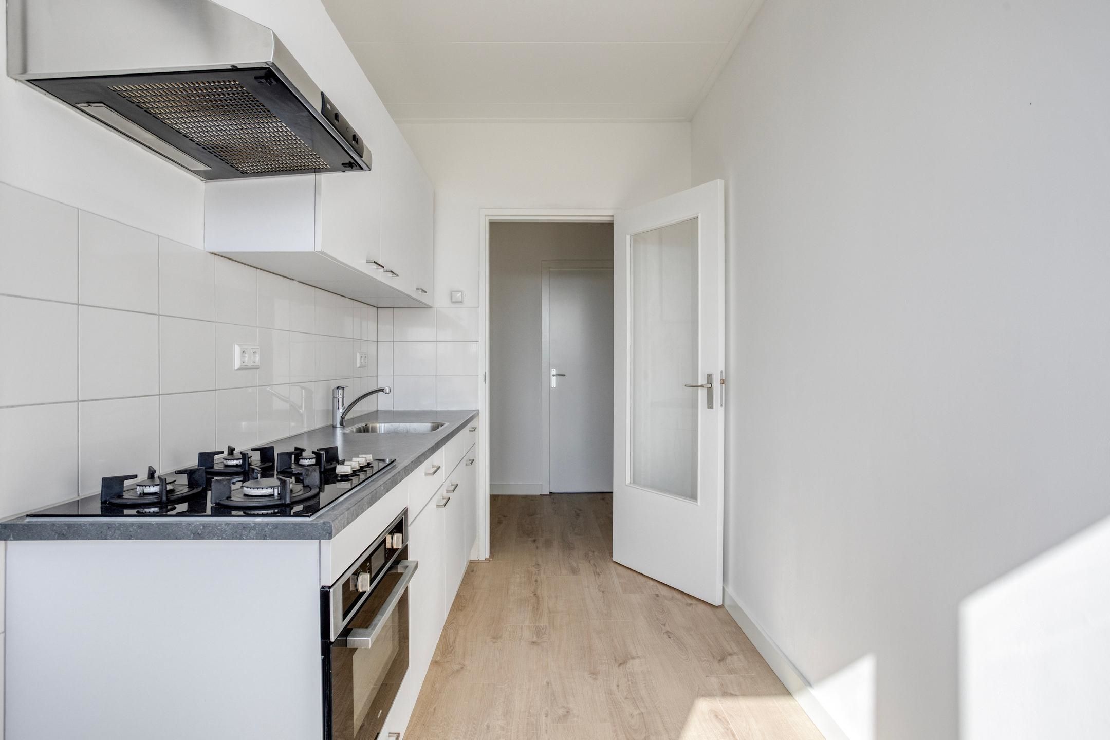 Photo 9 of Zocherstraat 83