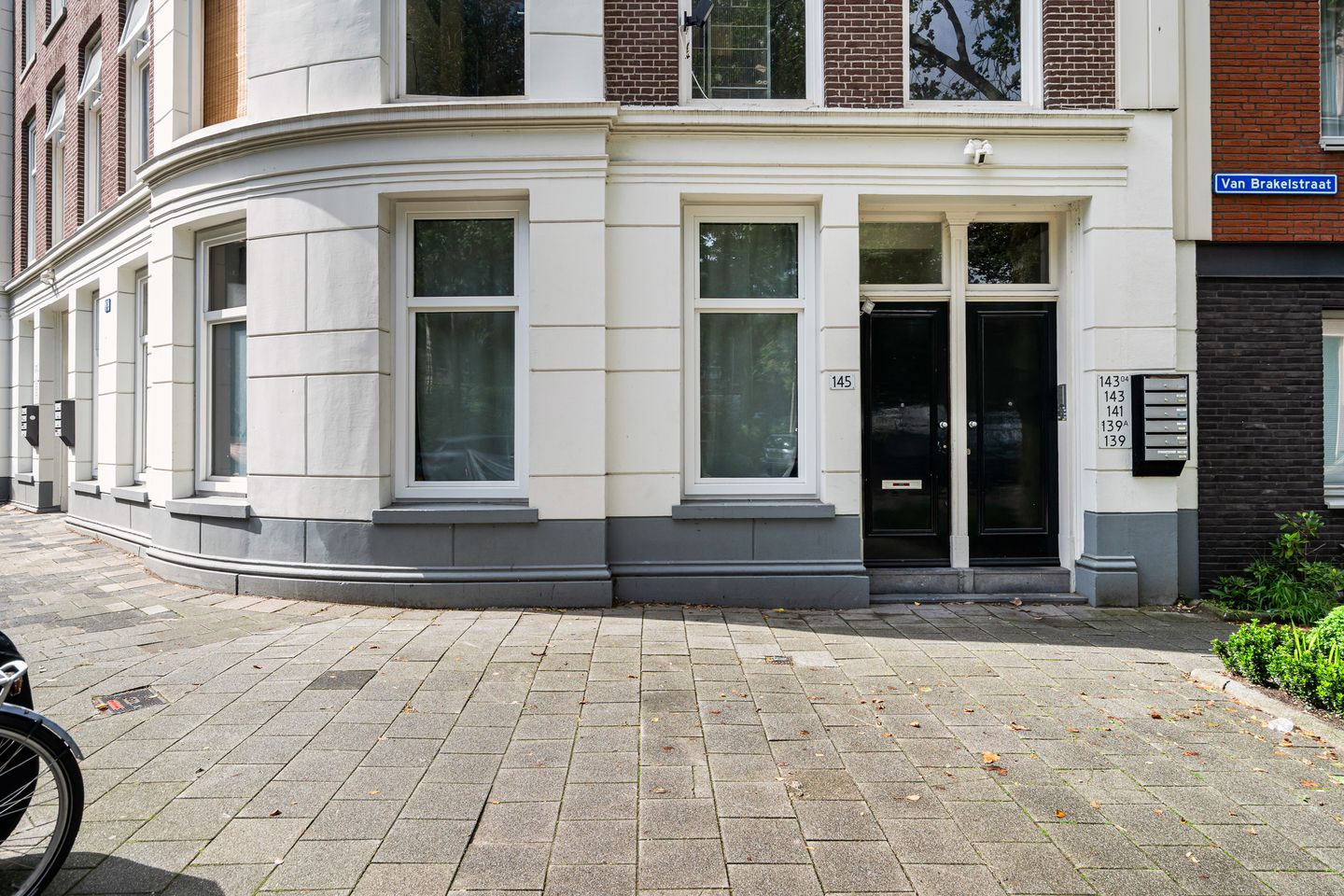 Photo 40 of Van Brakelstraat 145