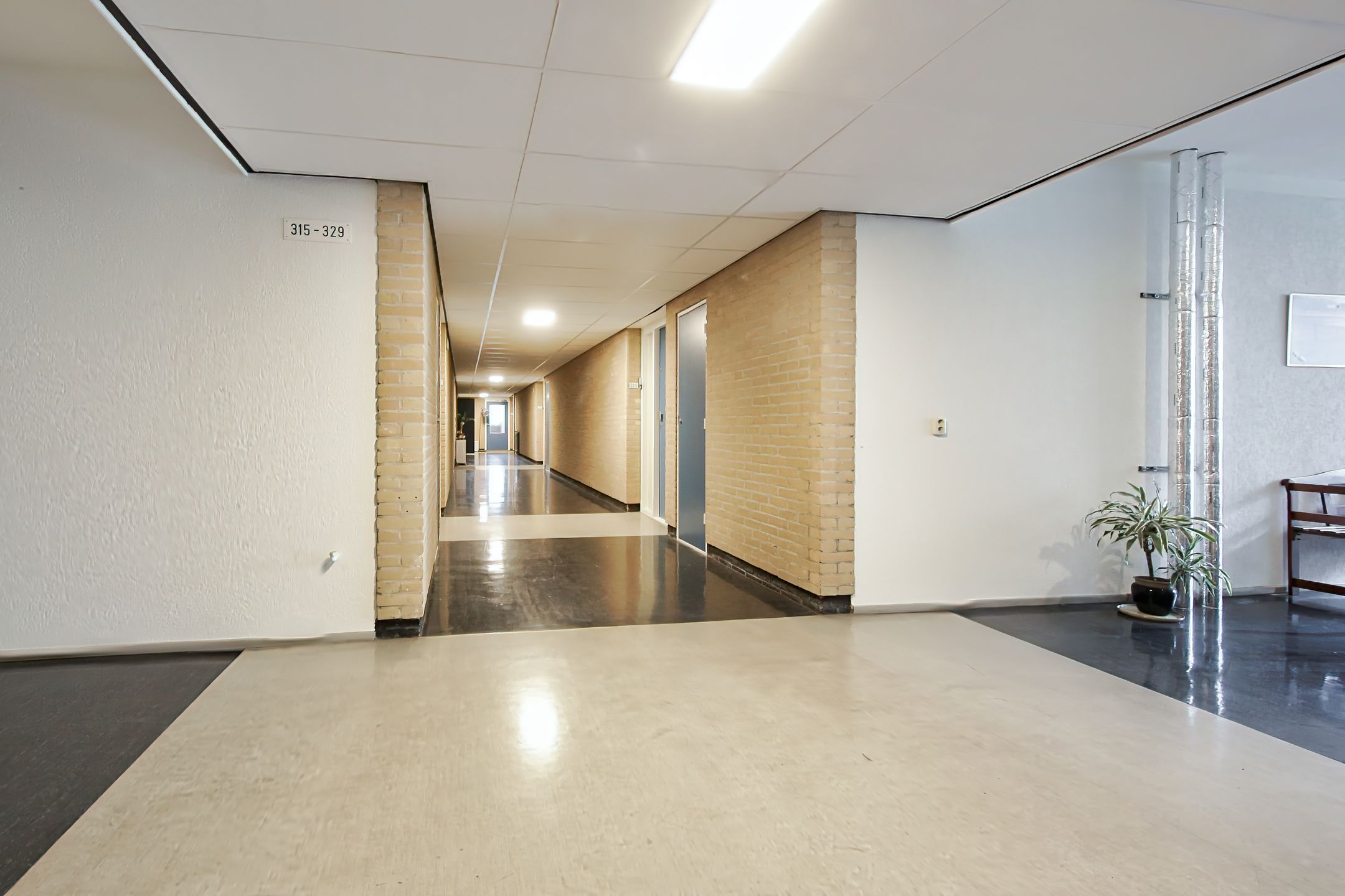 Photo 30 of Waddenstraat 323
