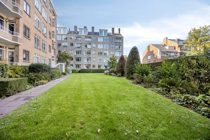 Appartement te koop: Laan van Meerdervoort 1112, 'S-Gravenhage