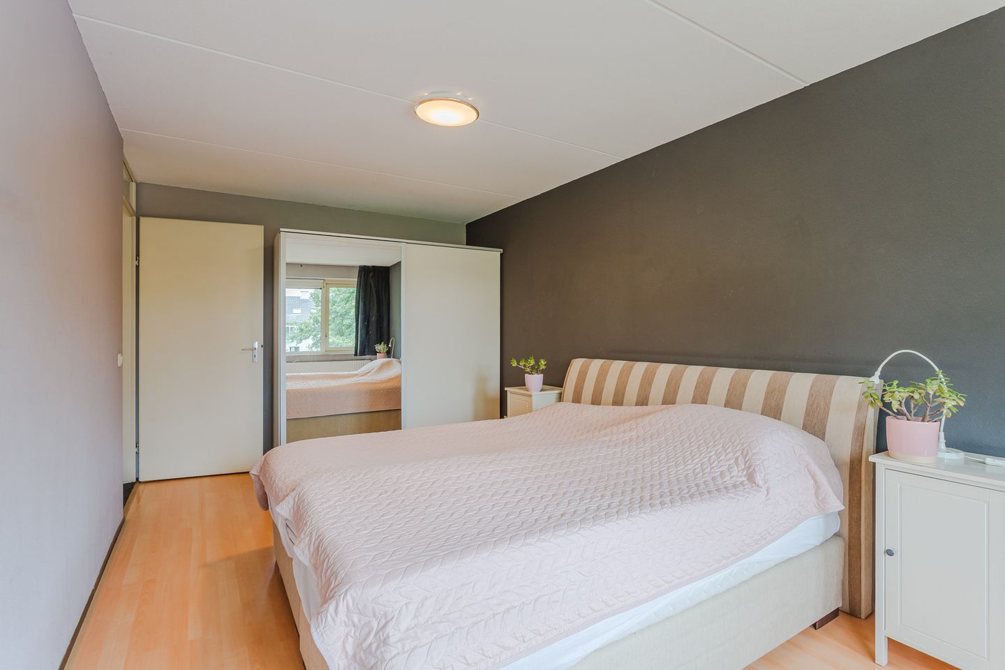Photo 19 of Vasalisstraat 44