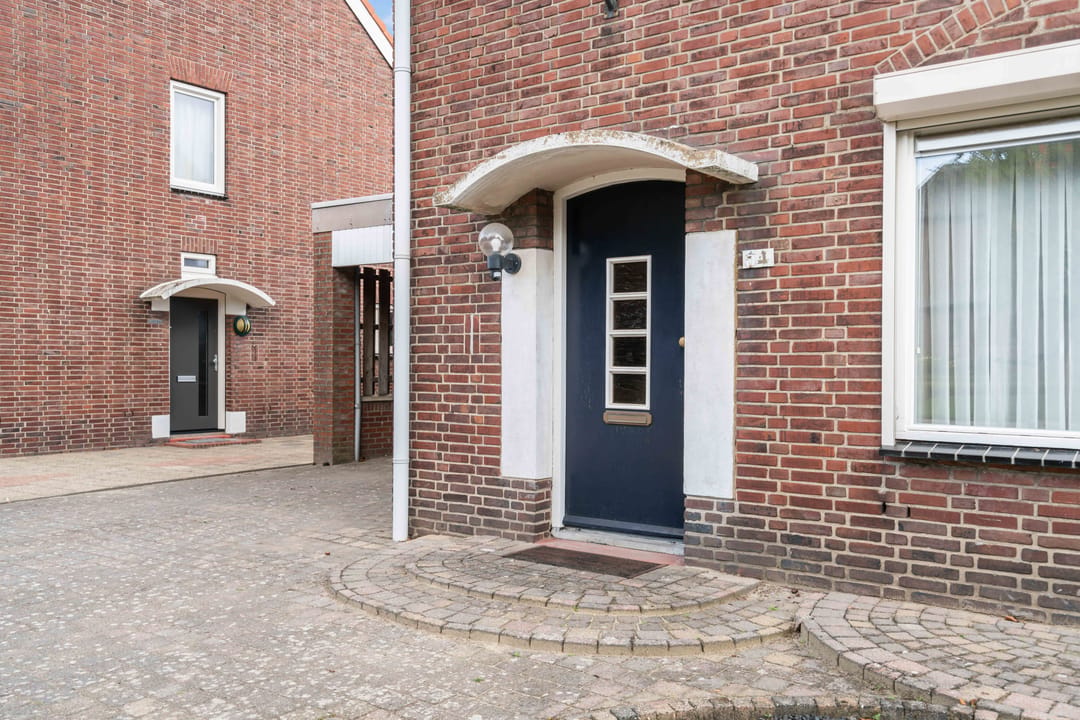 Photo 7 of Middelstestraat 54