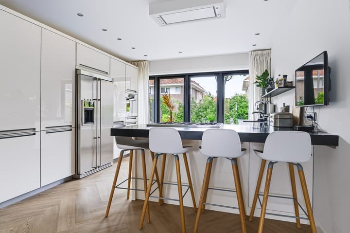 Tussenwoning te koop: Simon Stevinweg 88, Bussum