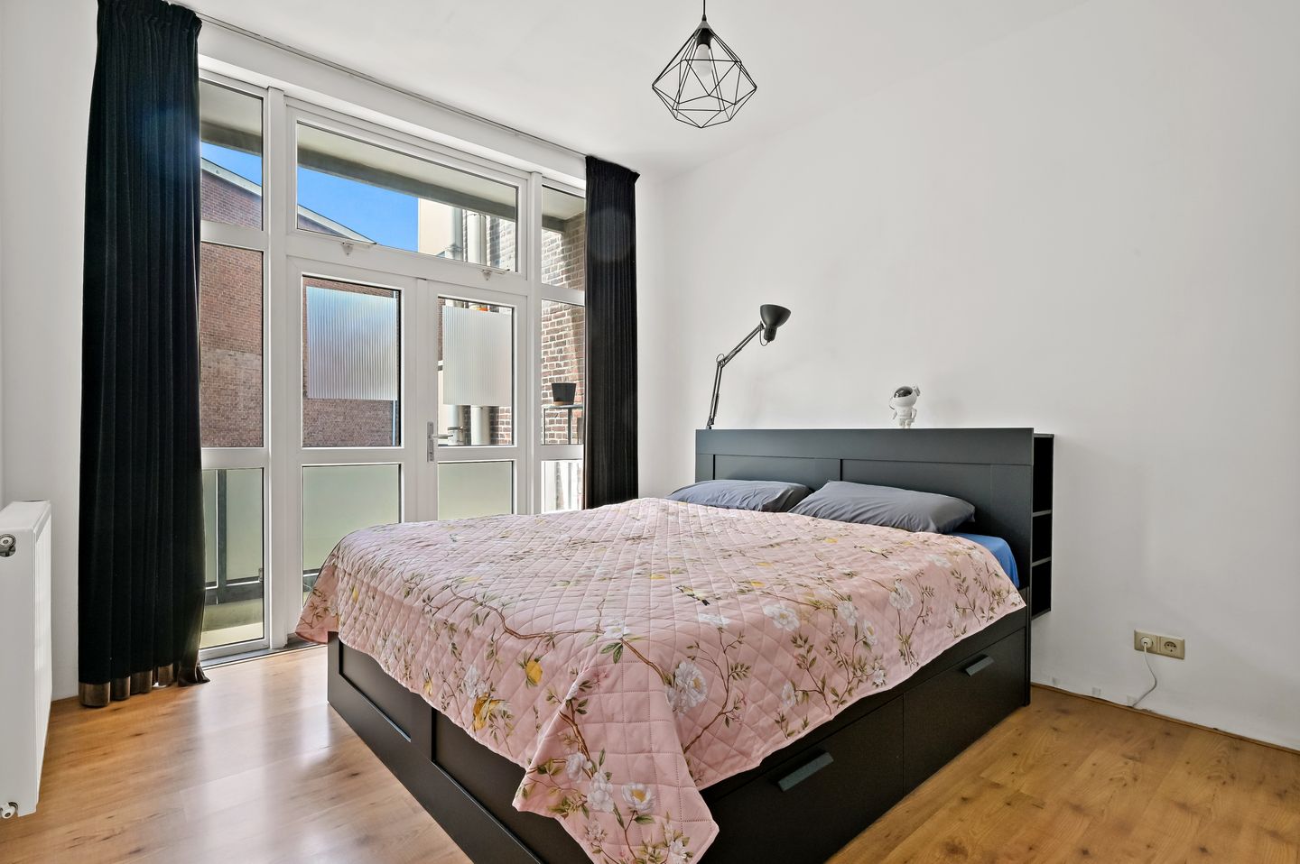 Photo 4 of van de Wateringelaan 169