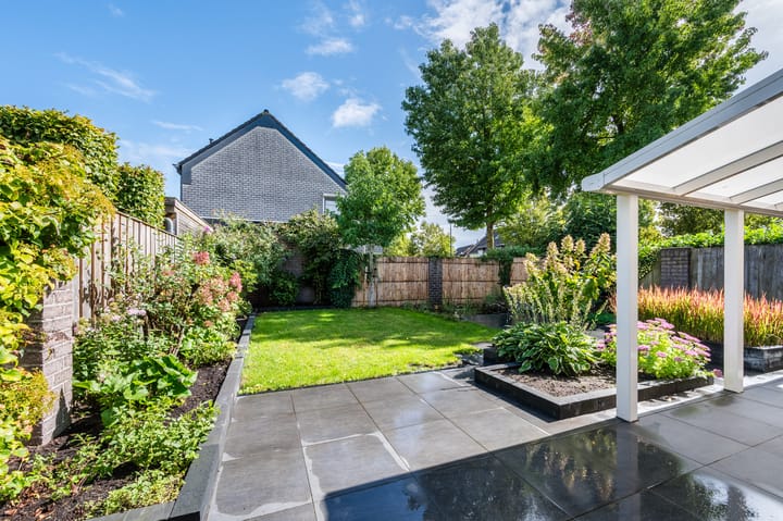 Hoekwoning te koop: Mosterdveld 1, Veghel