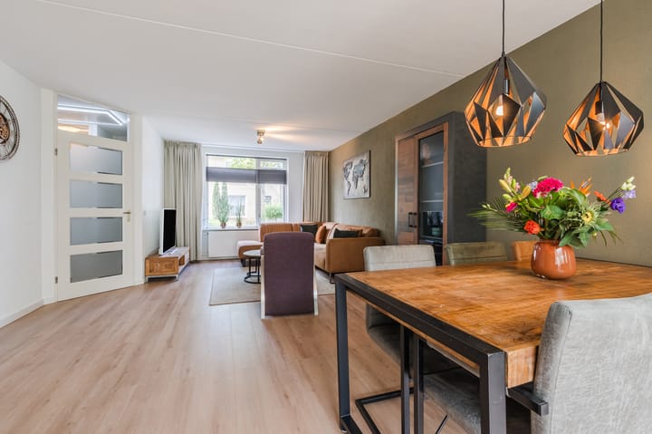 Hoekwoning te koop: Mosterdveld 1, Veghel
