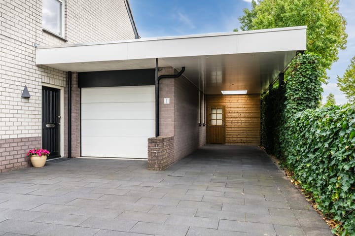 Hoekwoning te koop: Mosterdveld 1, Veghel