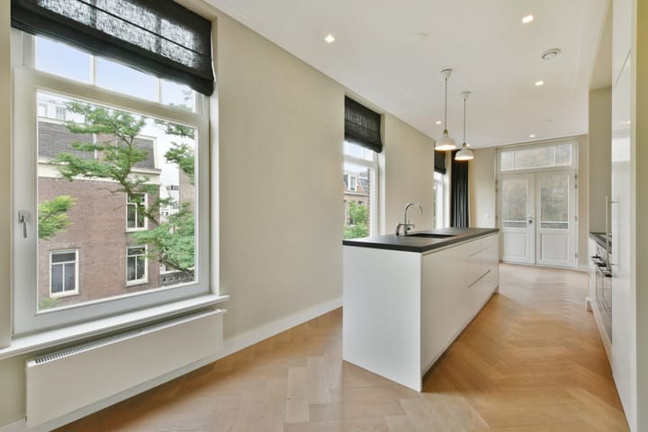 Appartement te huur: Cornelis Schuytstraat 17-2, Amsterdam