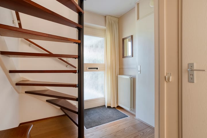 Twee-onder-één-kap te koop: De Berken 35, Koekange