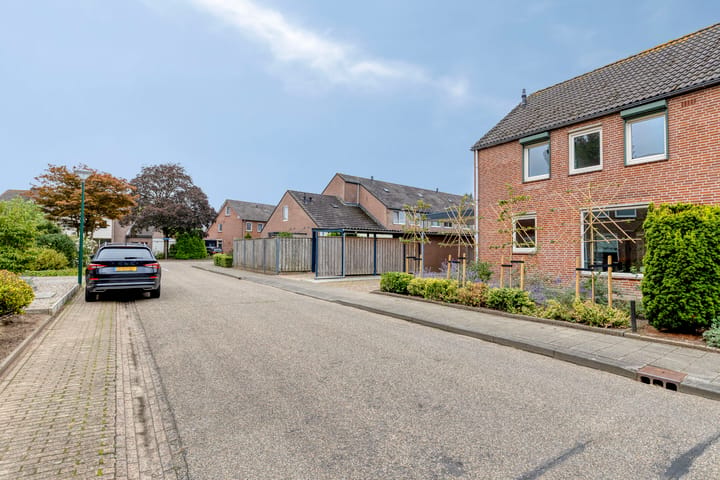 Hoekwoning te koop: de Sering 2A, Boxmeer