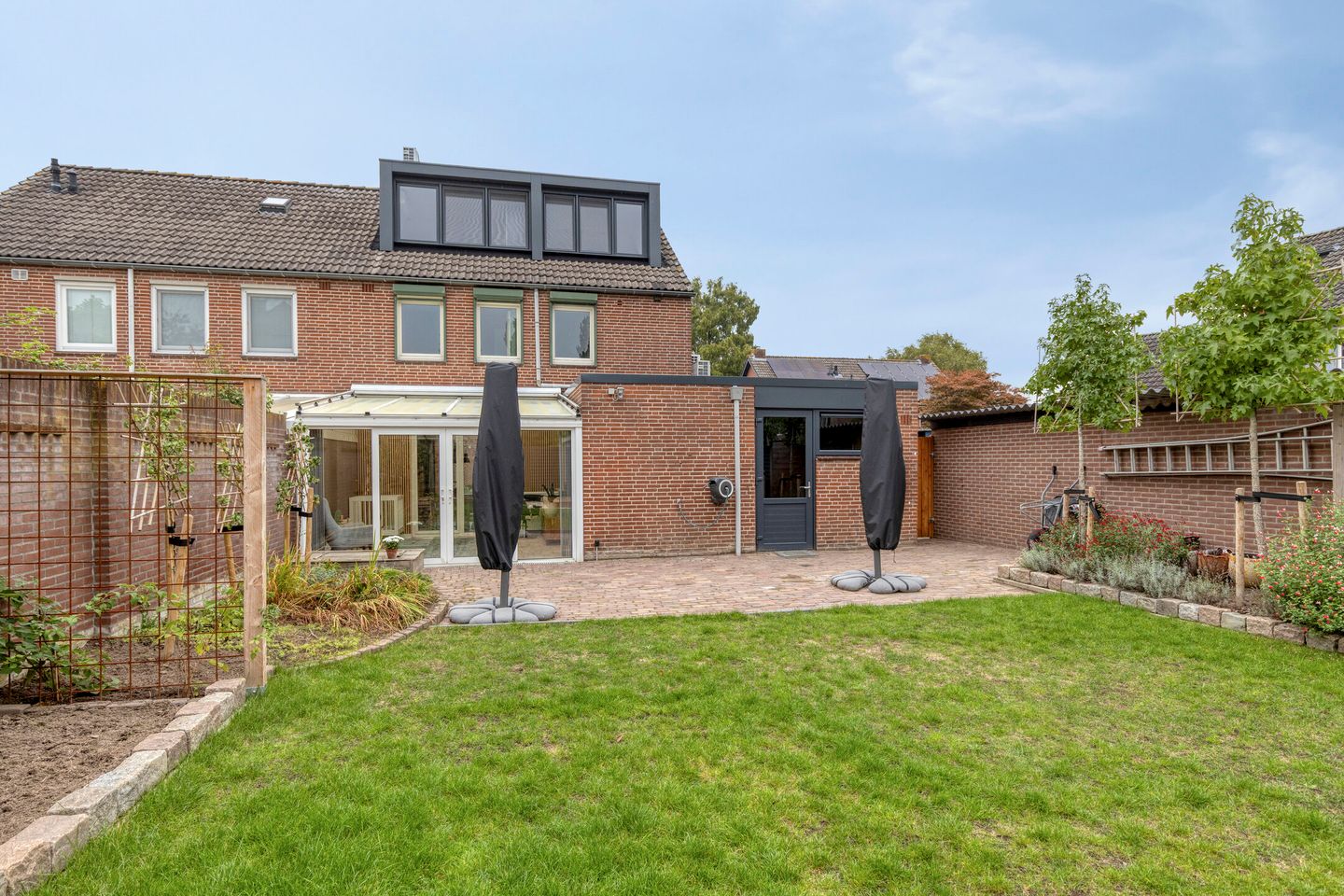 Foto 44 van de Sering 2-A