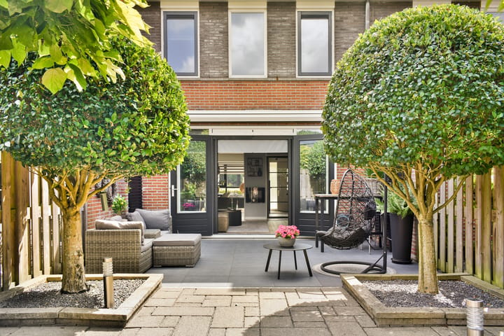 Tussenwoning te koop: Forum 67, Poortugaal