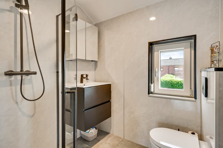 Tussenwoning te koop: Willem Goossensstraat 18, Sittard