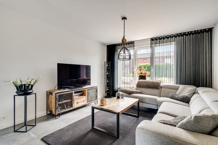 Tussenwoning te koop: Willem Goossensstraat 18, Sittard
