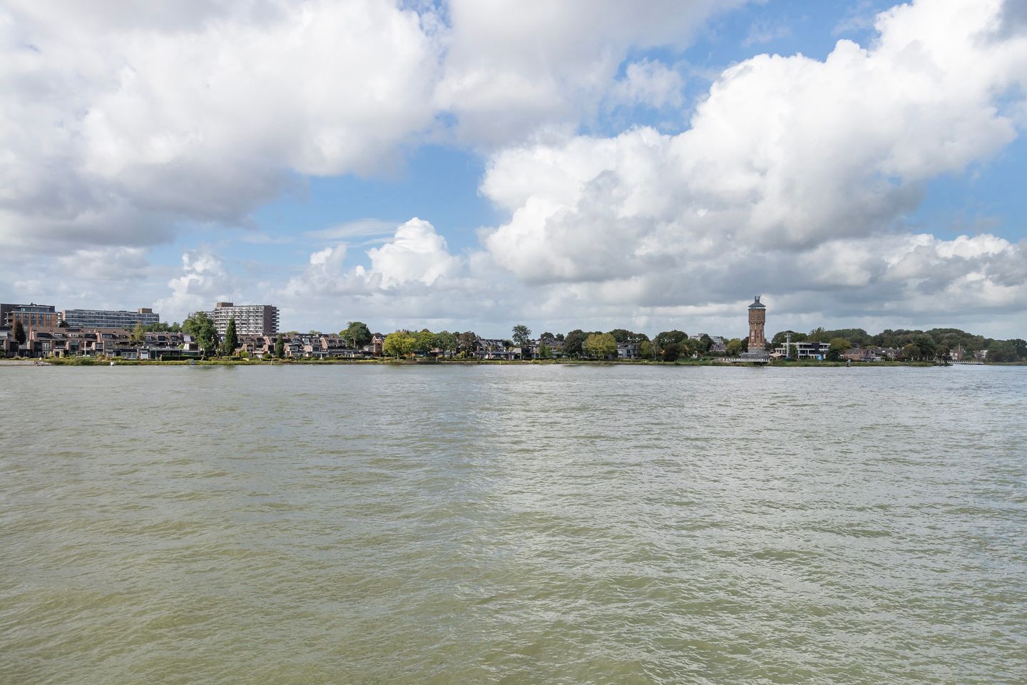Photo 29 of Buiten Walevest 111