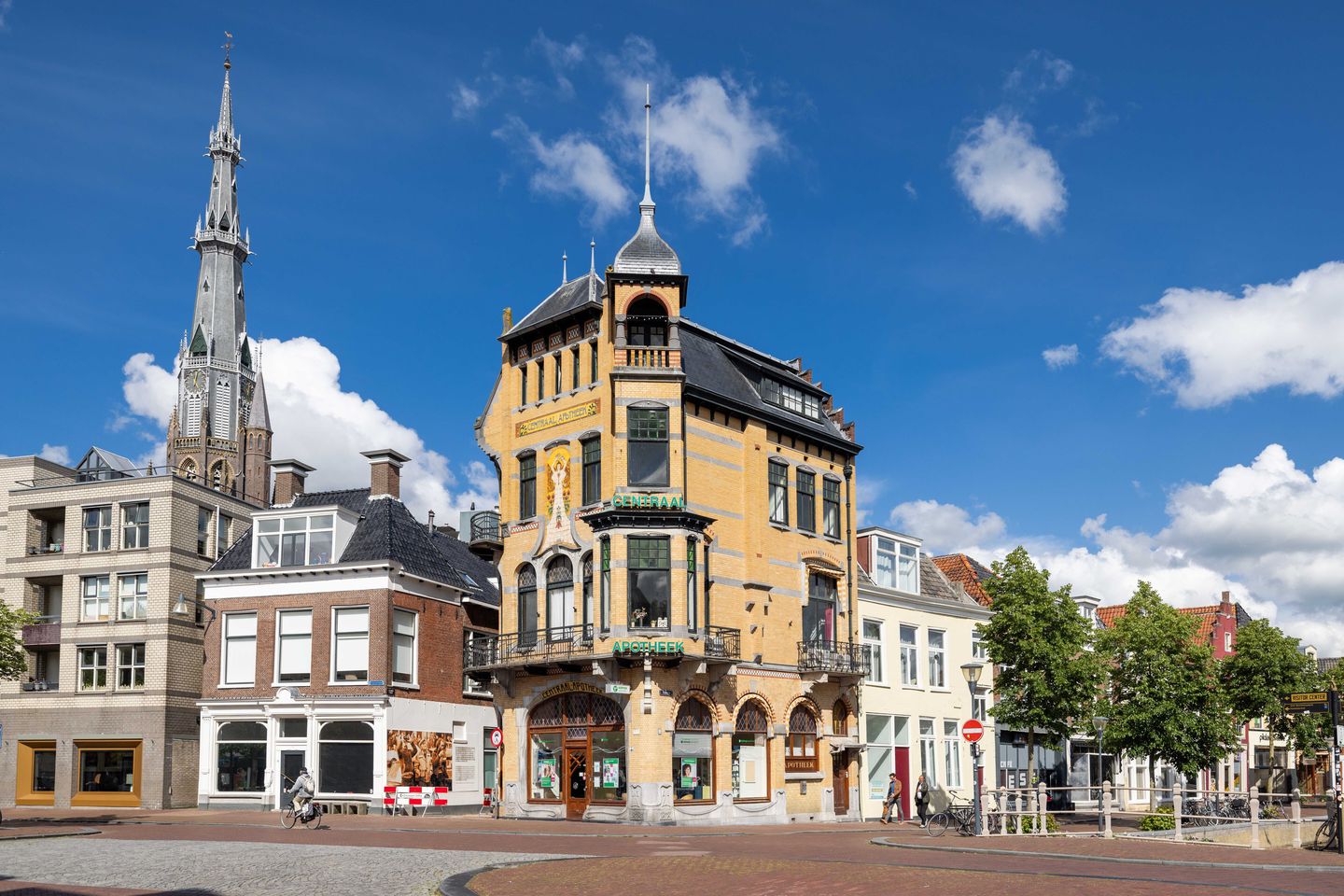Bekijk foto 1 van Voorstreek 58