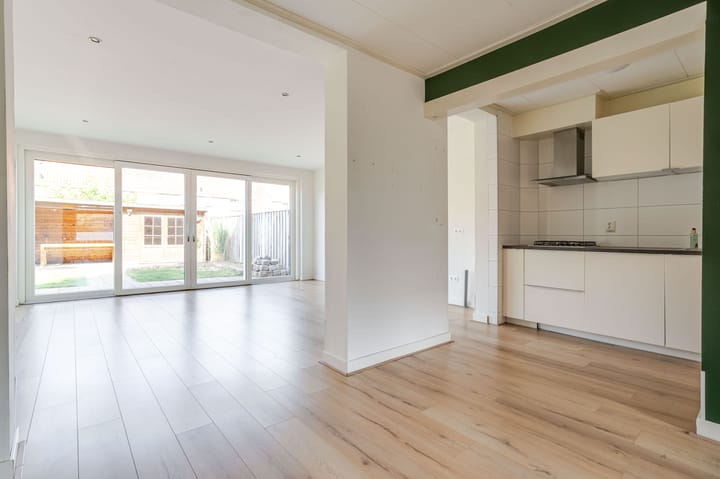 Hoekwoning te koop: Henk Höftenstraat 10, Almelo