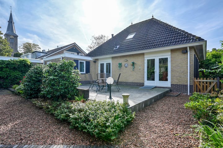 Vrijstaande woning te koop: Torenweg 6, Nederhorst Den Berg