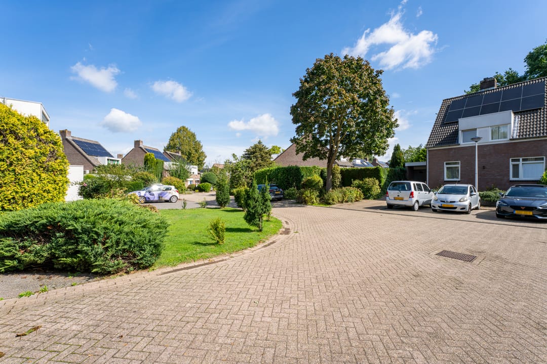 Photo 7 of Merovingenstraat 84