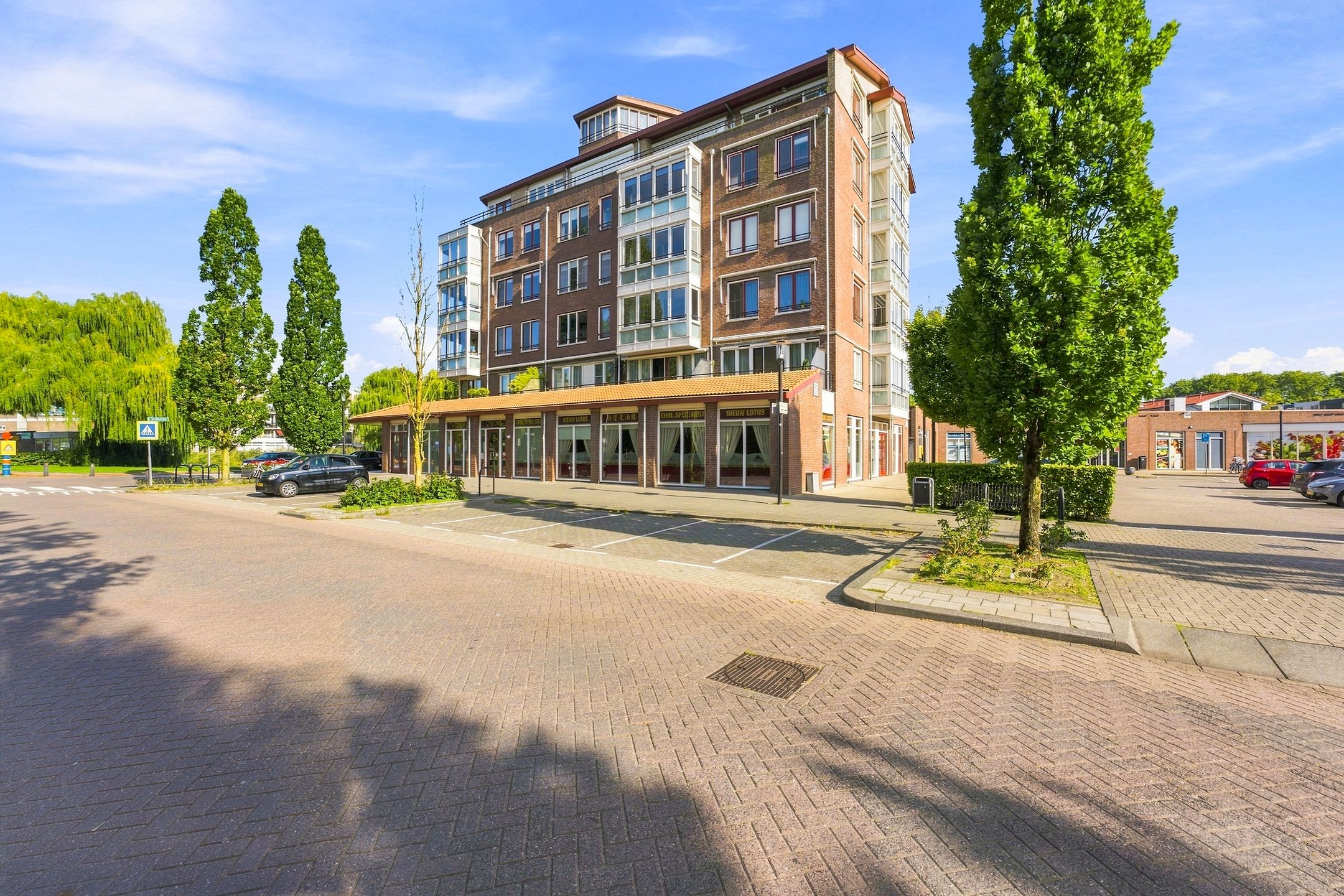 Photo 42 of Vechtstraat 117