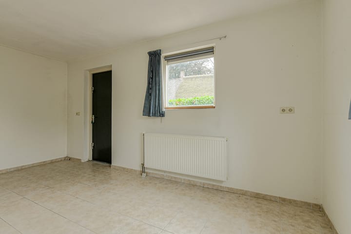 Vrijstaande woning te koop: Provincialeweg 95, Oosteind