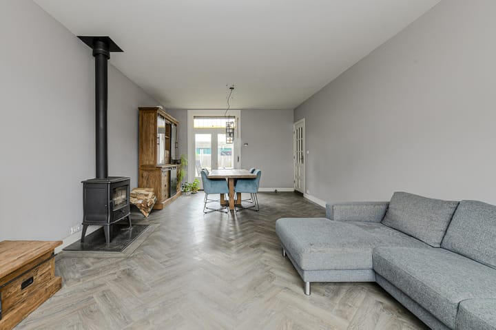 Vrijstaande woning te koop: Provincialeweg 95, Oosteind