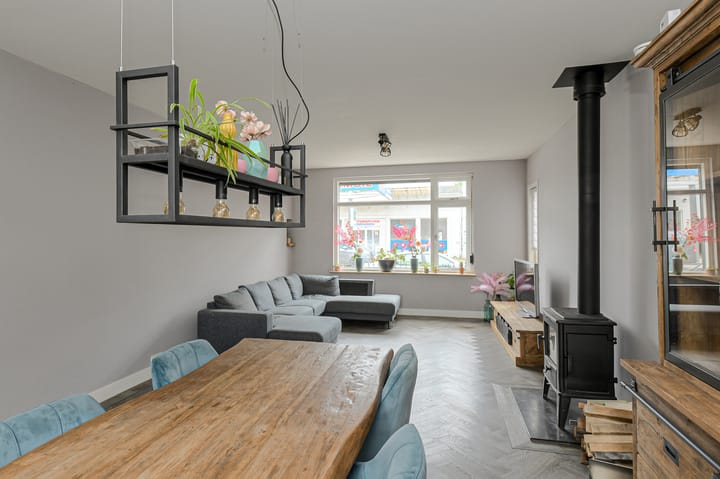 Vrijstaande woning te koop: Provincialeweg 95, Oosteind