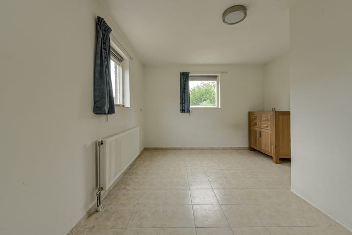 Vrijstaande woning te koop: Provincialeweg 95, Oosteind