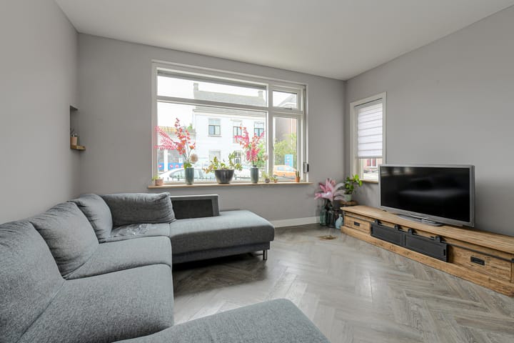 Vrijstaande woning te koop: Provincialeweg 95, Oosteind