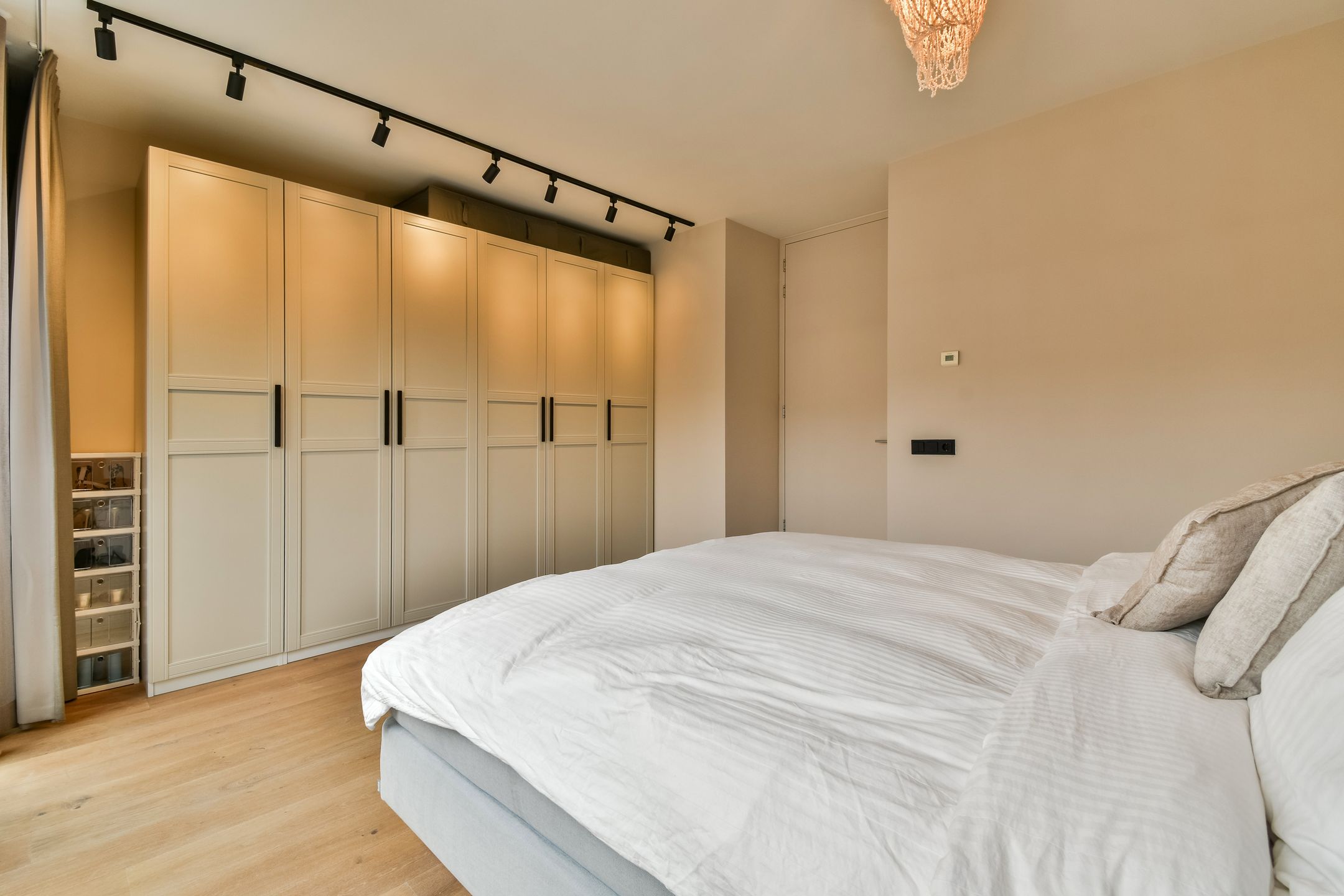 Photo 18 of Eerste Jan Steenstraat 8-E