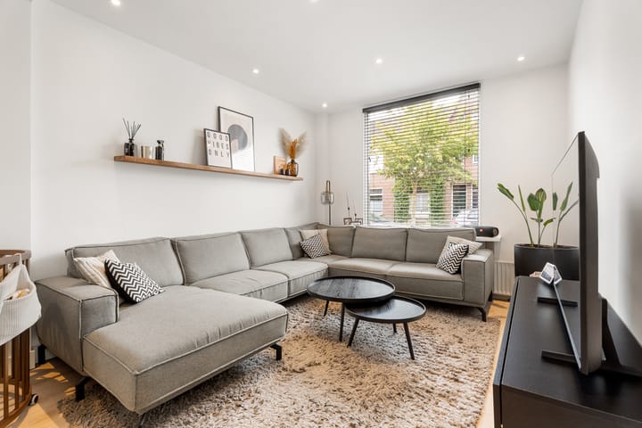 Hoekwoning te koop: Van Goorstraat 2, Tilburg
