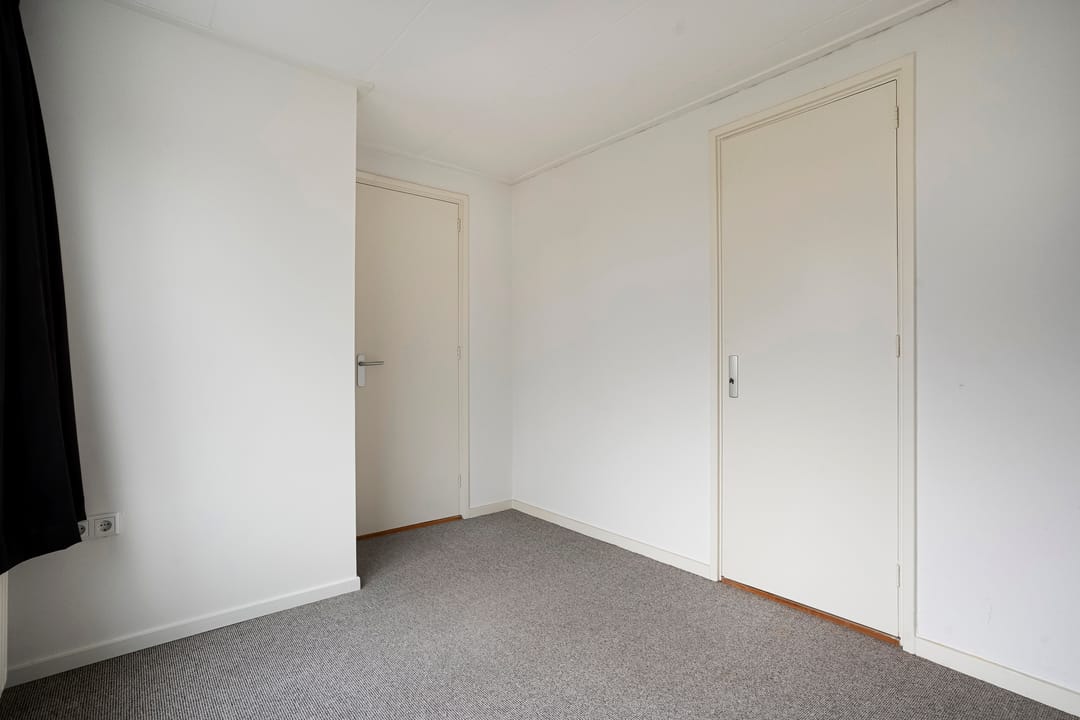 Photo 26 of Heinsiusstraat 144