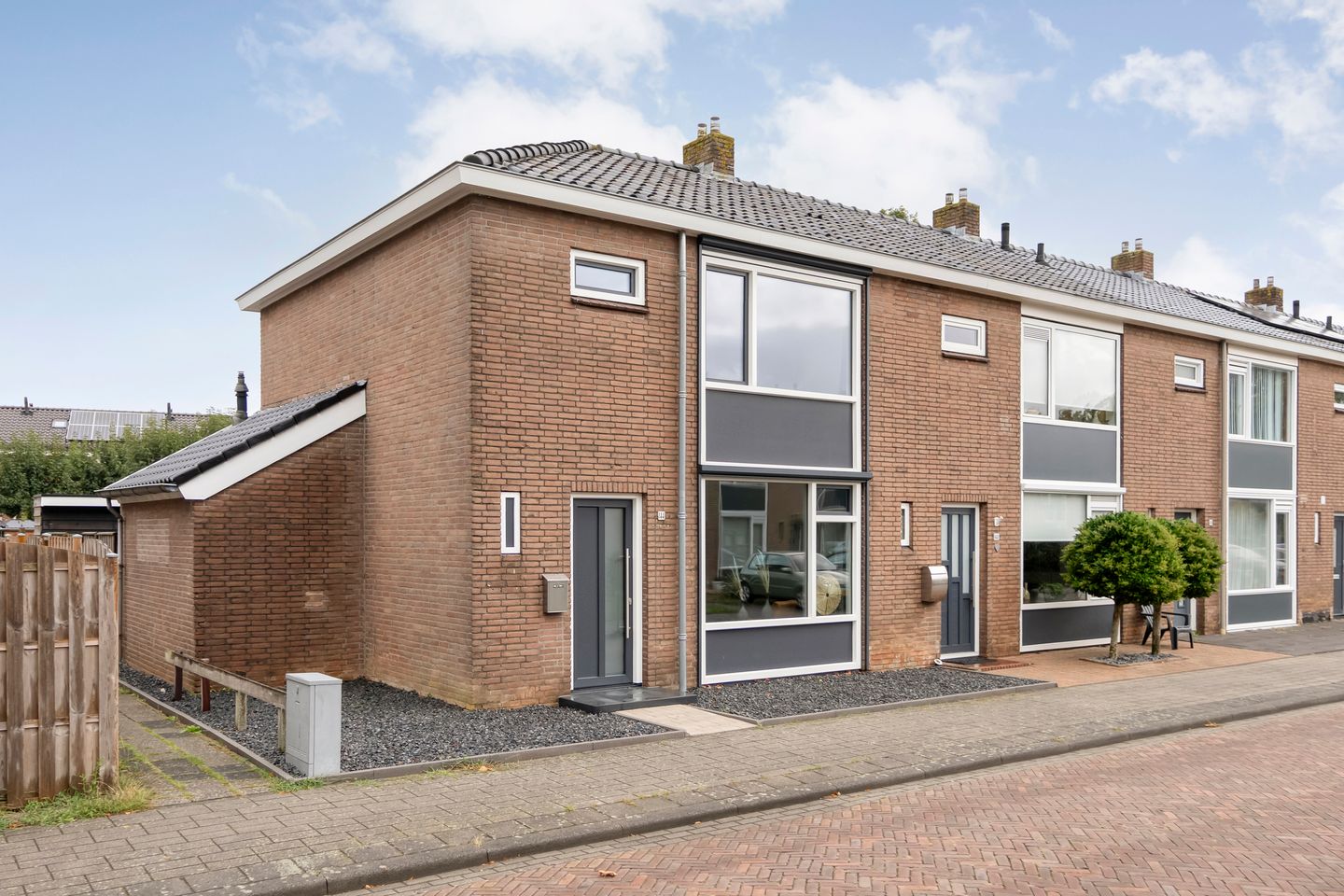 Photo 34 of Heinsiusstraat 144