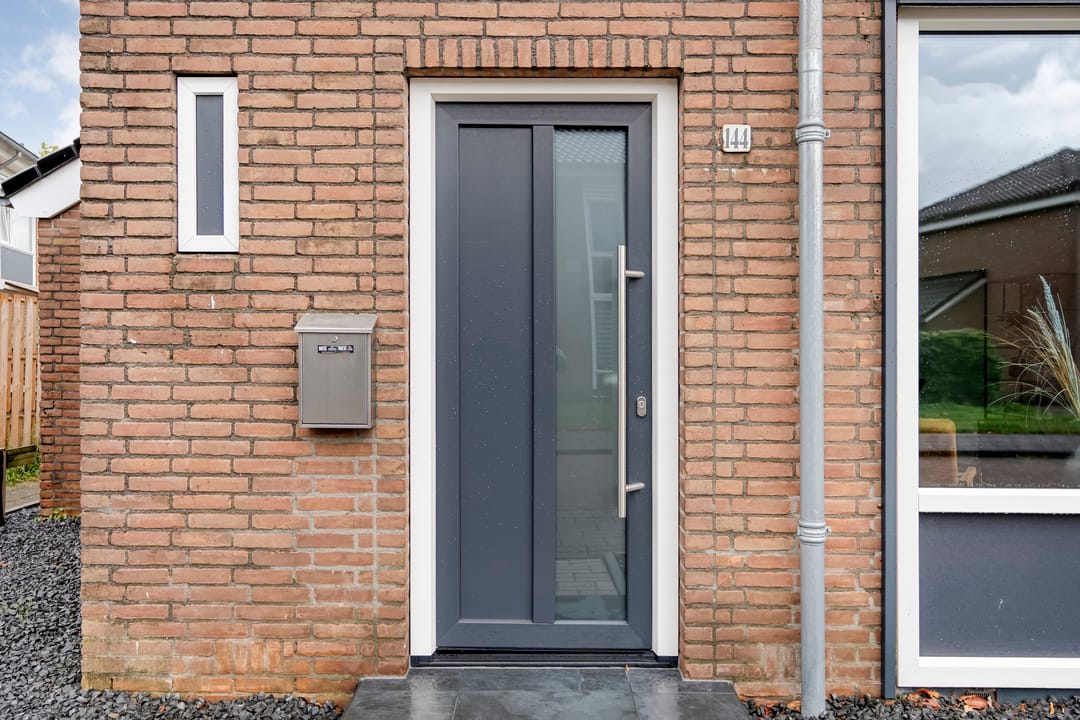 Photo 37 of Heinsiusstraat 144