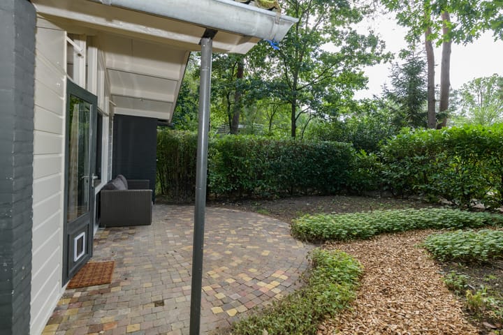 Twee-onder-één-kap te koop: Hoge Bergweg 16-975, Beekbergen