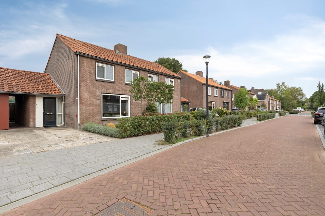 Photo 7 of Burgemeester van Poppelstraat 103