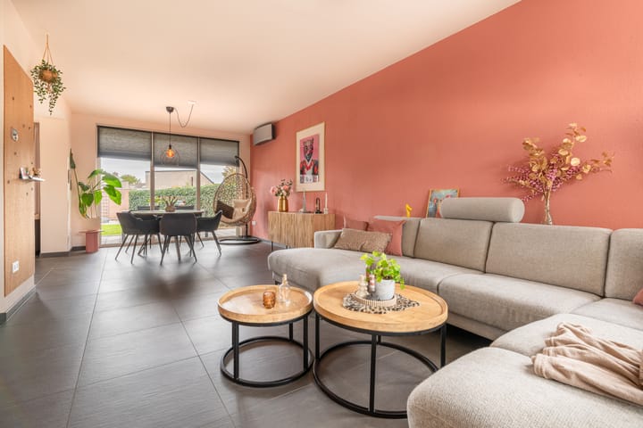 Tussenwoning te koop: Hekerbeek 26, Geleen