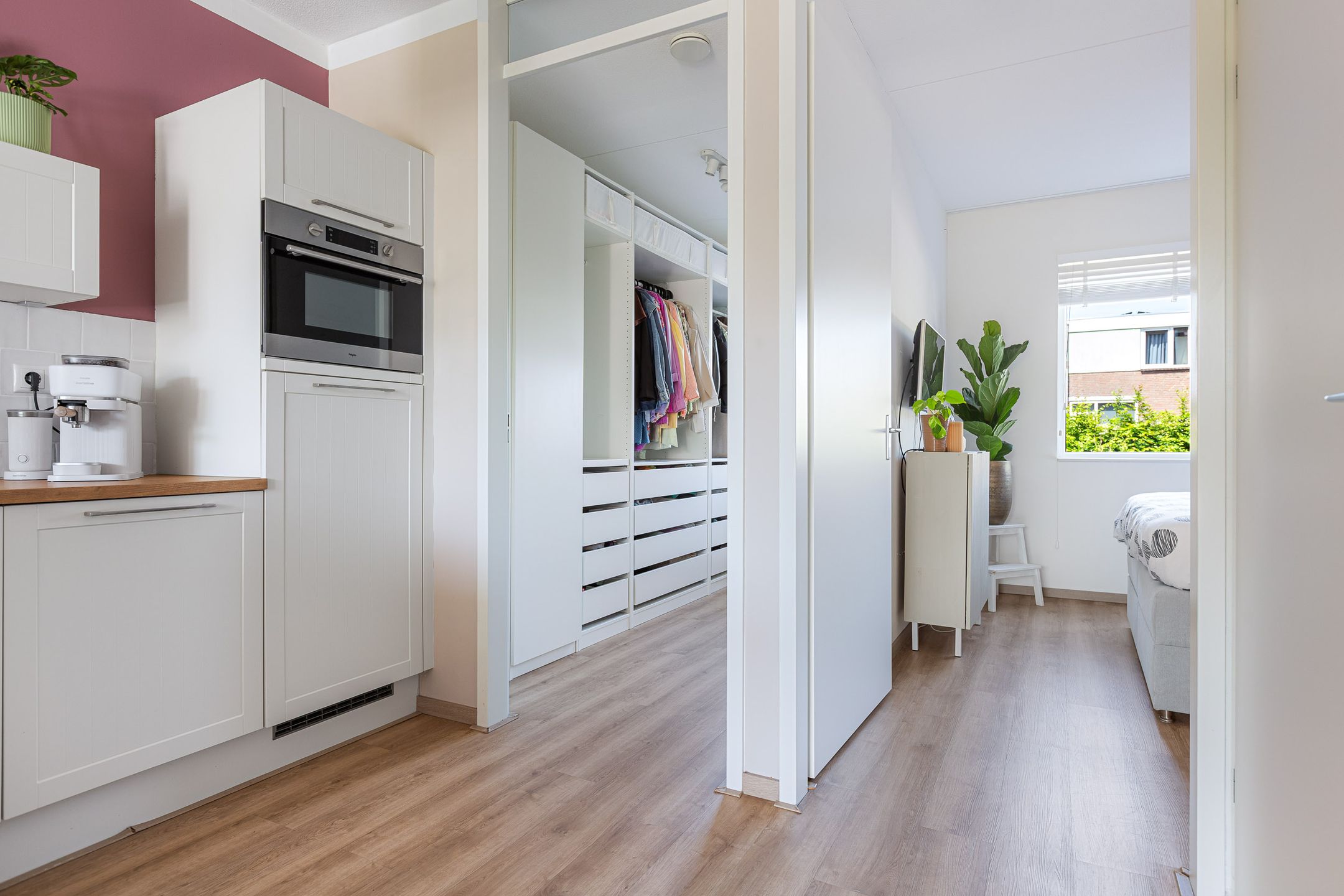 Photo 15 of van Schouwenburgstraat 15-001