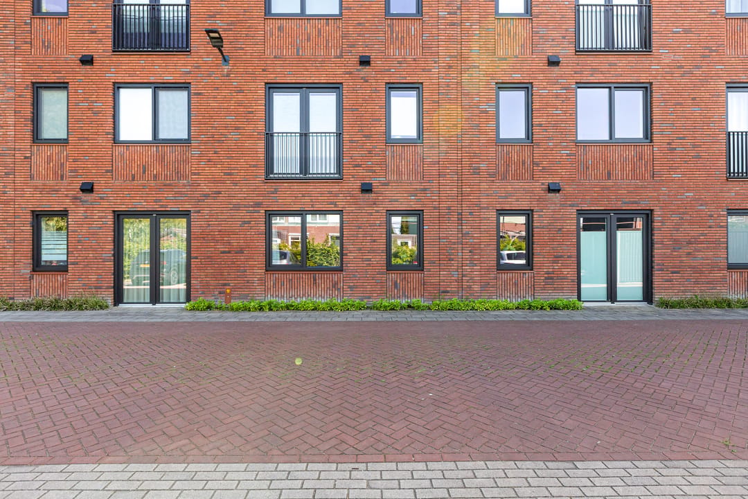Photo 31 of van Schouwenburgstraat 15-001