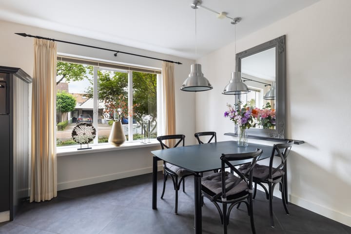 Tussenwoning te koop: Bitterland 13, Nijkerk