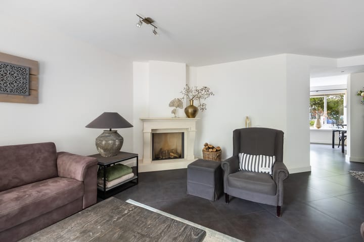 Tussenwoning te koop: Bitterland 13, Nijkerk