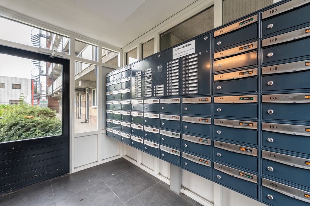 Photo 11 of Staalstraat 158