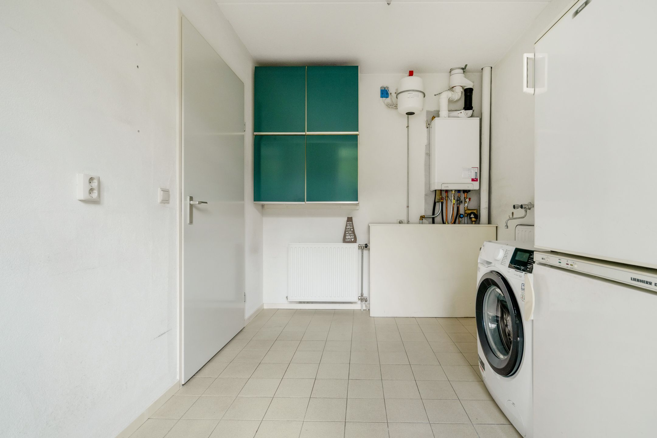 Photo 24 of Dr Staringstraat 15